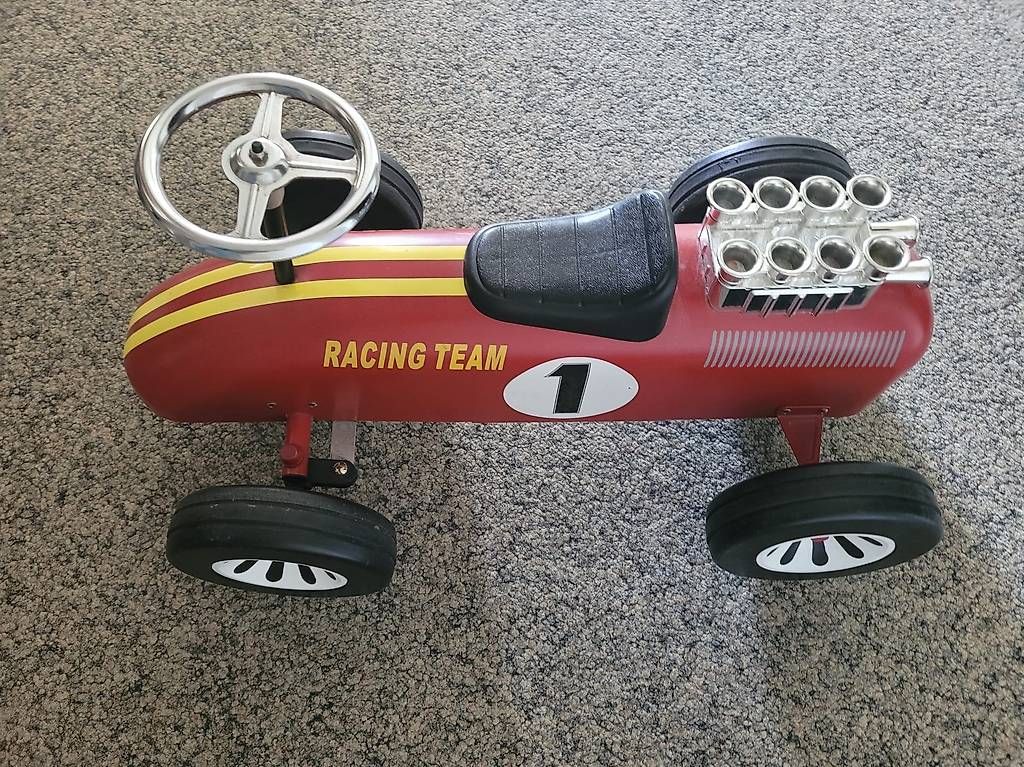 Véhicules pour enfants: Kinderretroauto – D'occasion à Hilterfingen par fam_v8zs