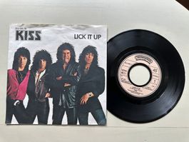 KISS GENE SIMMONS PAUL STANLEY Kult Lick it up Metal Rock