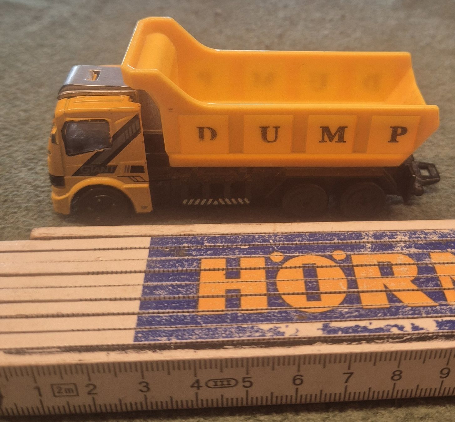 Giocattoli: Spielzeugkipper, gelb, DUMP, gebraucht – Usato da Halten venduto da GiMu.84 2