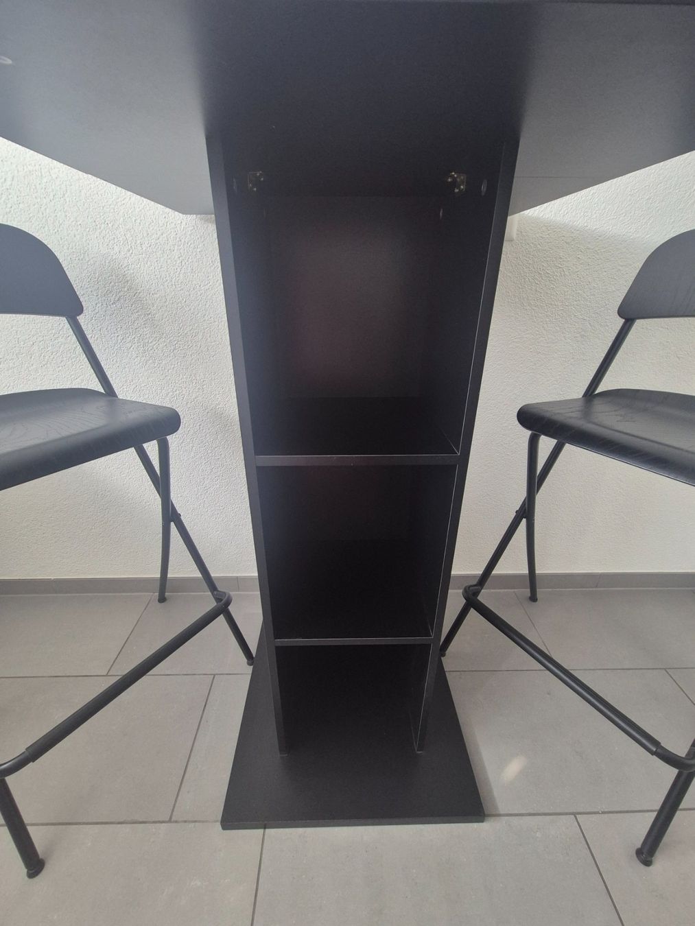 Tavoli: Bartisch OHNE Barhocker - schwarz, platzsparend - VB – Usato da Aarau venduto da van_mwv8 2