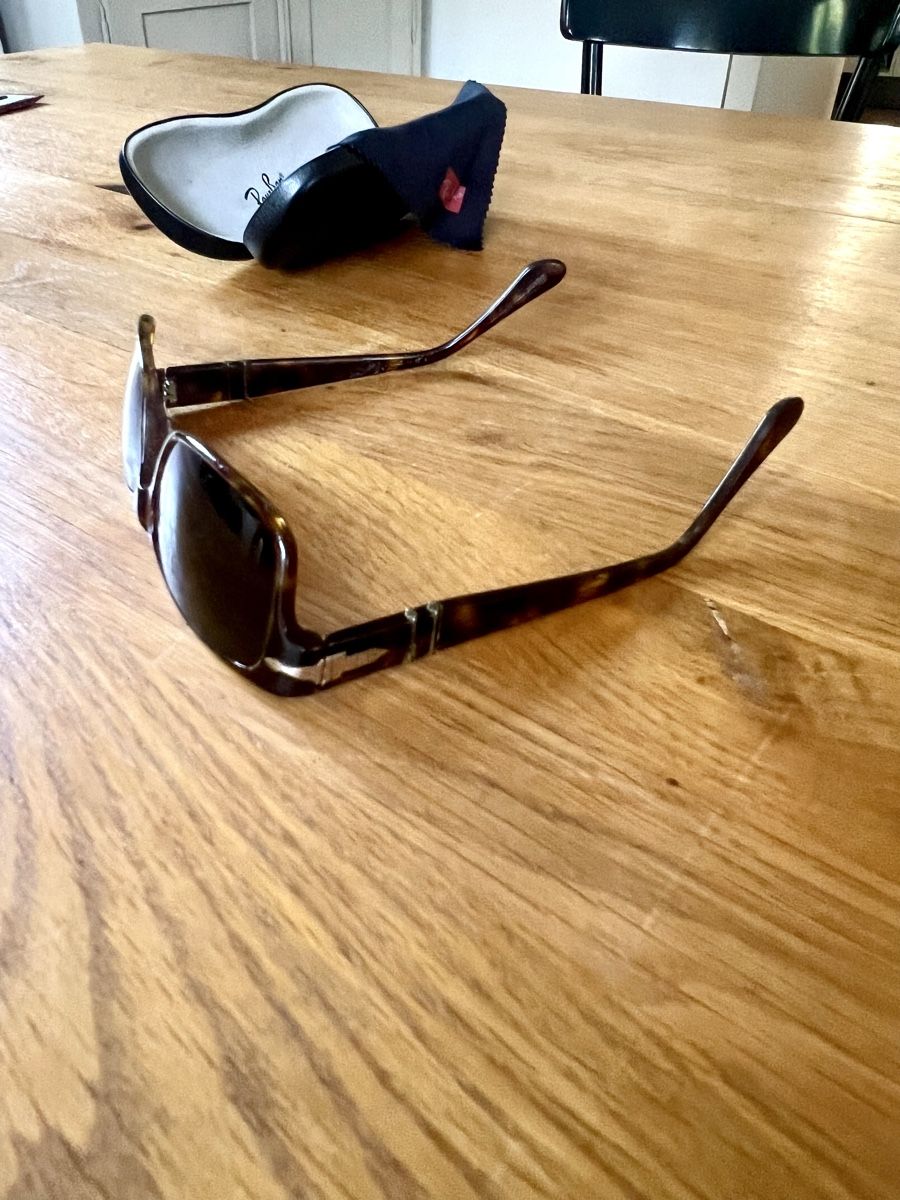 Persol Lunettes & Verres: Sonnenbrille Persol – D'occasion à Münchenstein par cor_wpw2 1