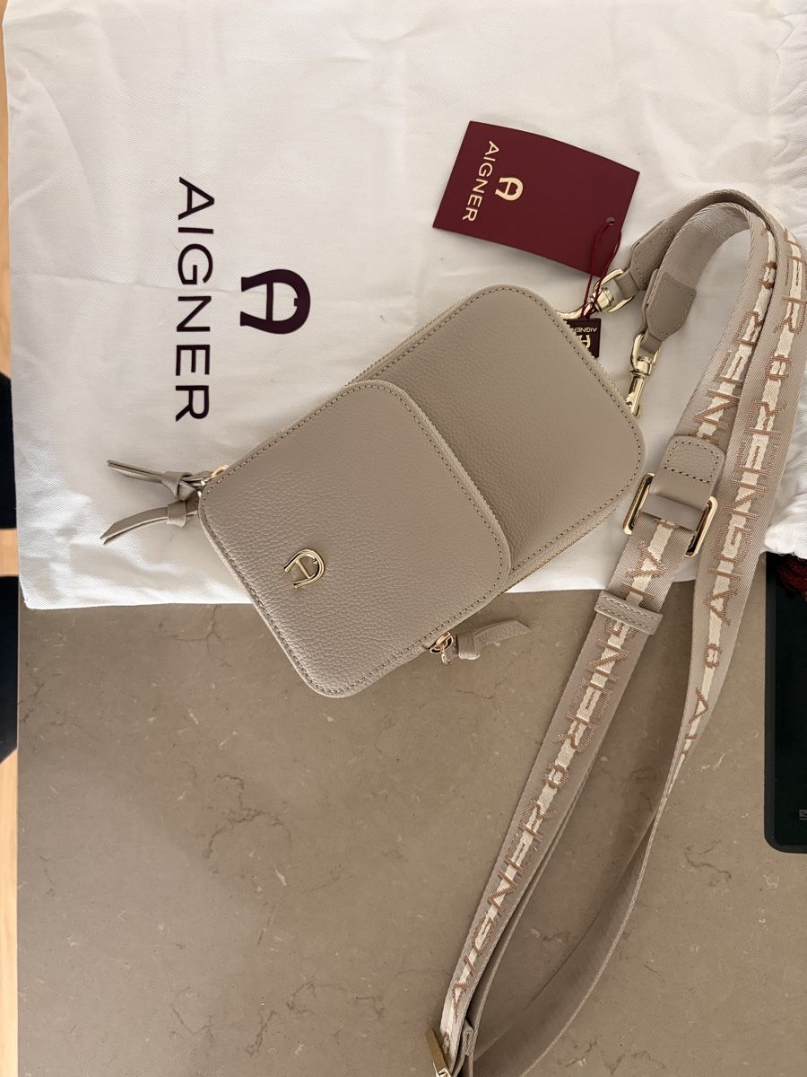 Aigner Taschen für Damen: Aigner bag – Neu und originalverpackt aus Zug von lis_p8qb