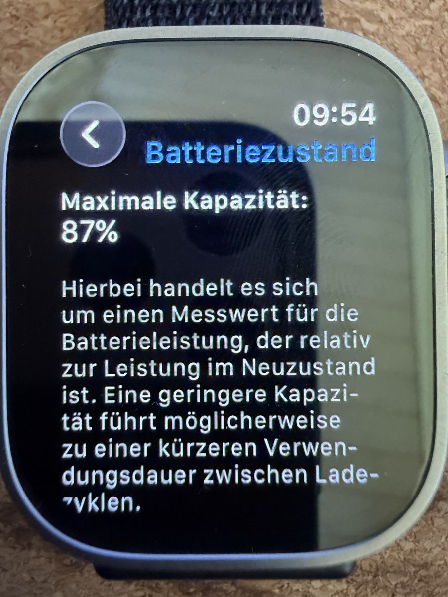 Apple Smartwatch: Apple Watch Ultra Armbänder und Uhr – Usato da Lützelflüh-Goldbach venduto da prana89 2
