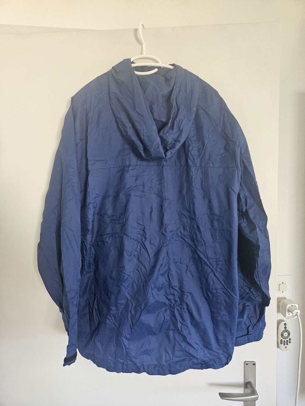 Carhartt Giacche: Carhartt WIP Jacke Gr. M – Usato da Volketswil venduto da Descerado 2