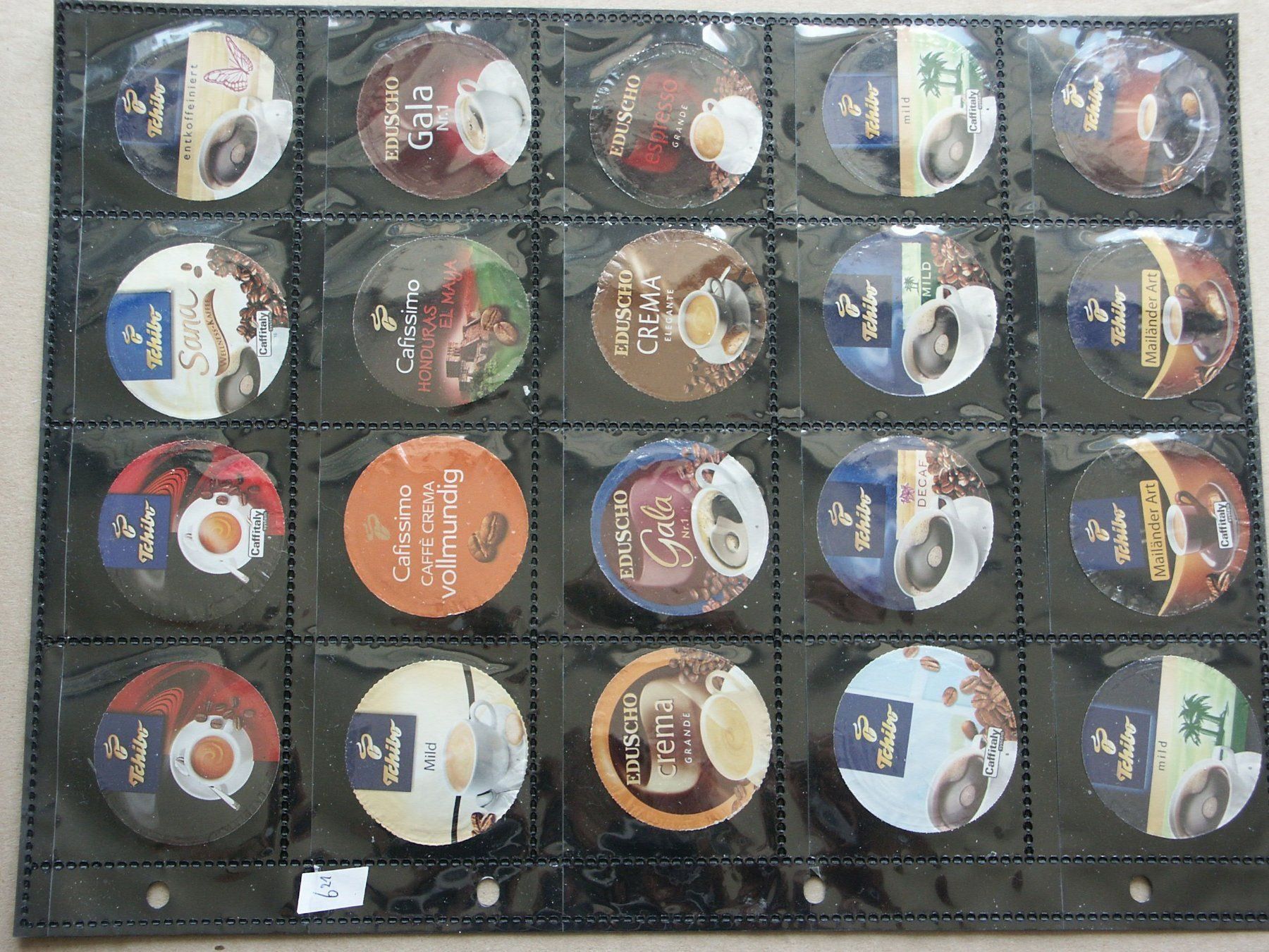 Opercules: 40 verschiedene   Kaffeekapsel Deckeli – D'occasion à Niederglatt ZH par herzblatt5449
