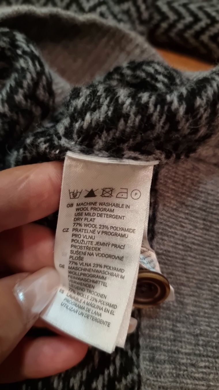 Maglioni & Felpe: Schicker Vintage Style Rollkragenpullover Gr. 40 – Usato da Wald ZH venduto da CapLux 7