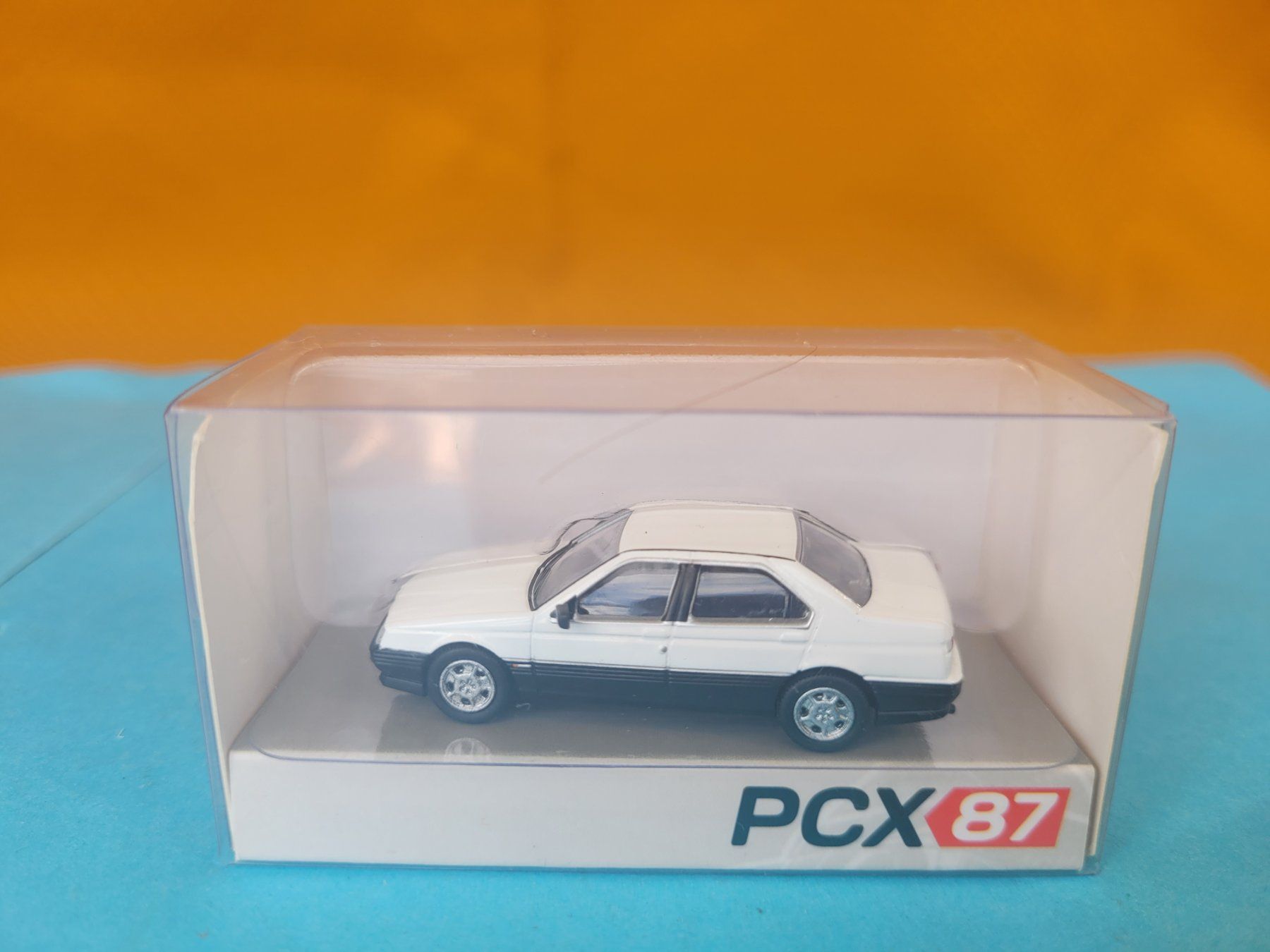 Alfa Romeo Modellini d'auto: Alfa Romeo 164 1:87 PCX87 – Nuovo e nell'imballaggio originale da Domdidier venduto da Bimbo57 1