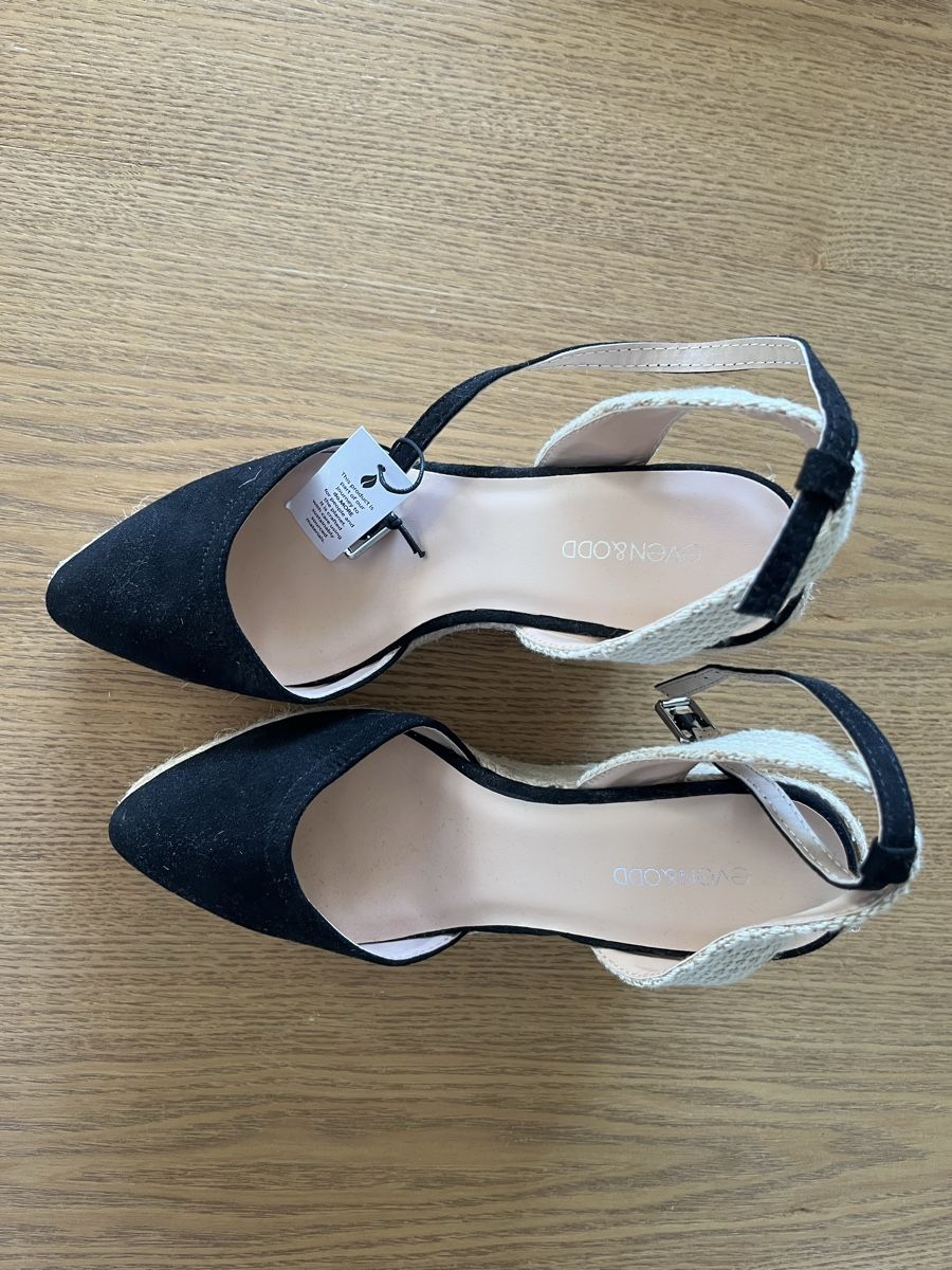 Scarpe da donna: Sandales compensées, taille 37, neuves! – Nuovo e nell'imballaggio originale da Lutry venduto da tat_2zxq 1