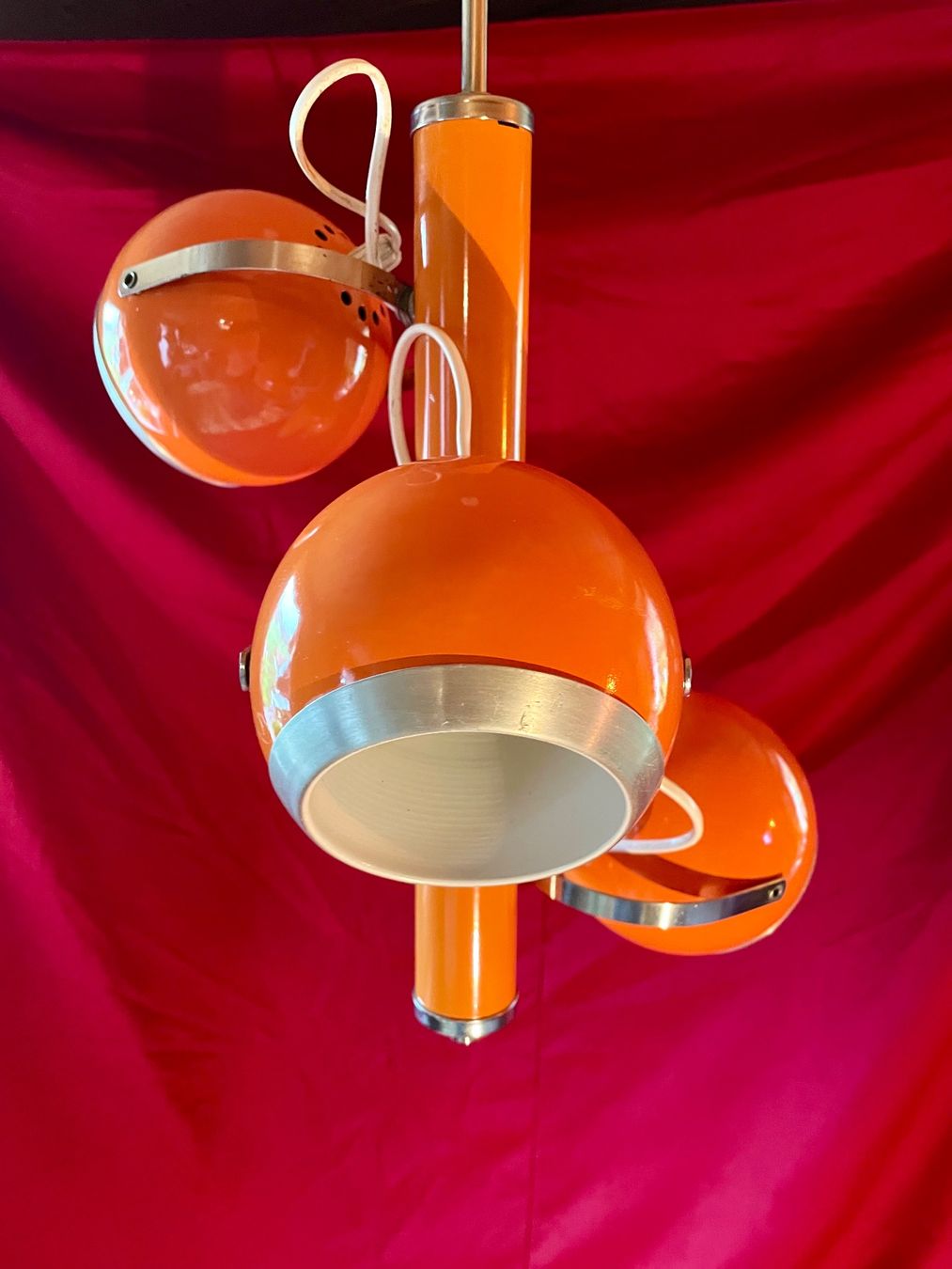 Lampadari & plafoniere: Lustre Eye-Ball Orange, année 70 – Usato da Prez vers Siviriez venduto da Mistinguette 2