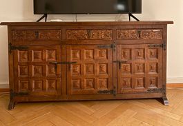 Antikes Massivholz Sideboard – Auktion ab 1.-