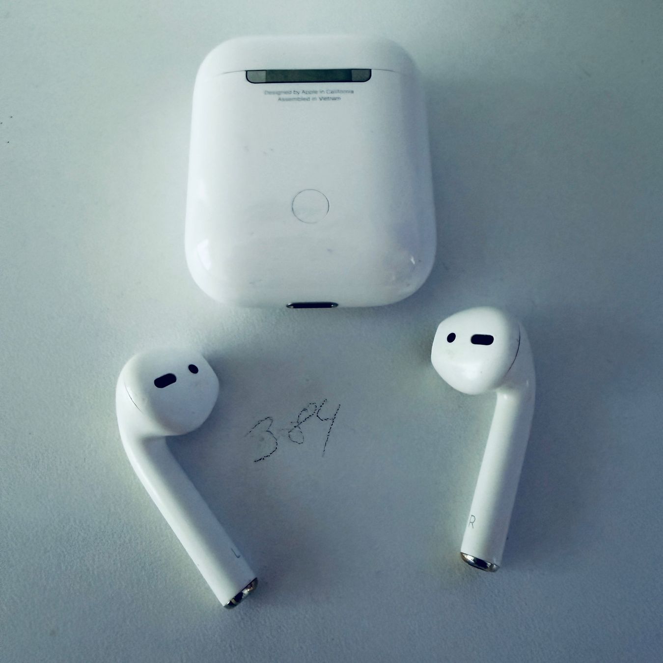 Apple Cuffie: Original Apple AirPods 2 Gen. Wireless Kopfhörer & Case – Usato da Basel venduto da MY.AIRPODS.SHOP 7