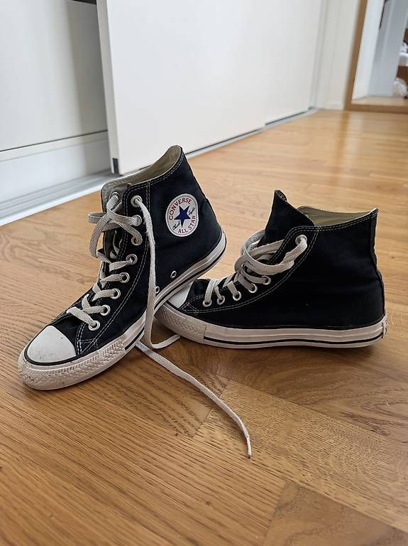 Scarpe da uomo: Converse Hightop Chucks – Usato da Thun venduto da Deborare