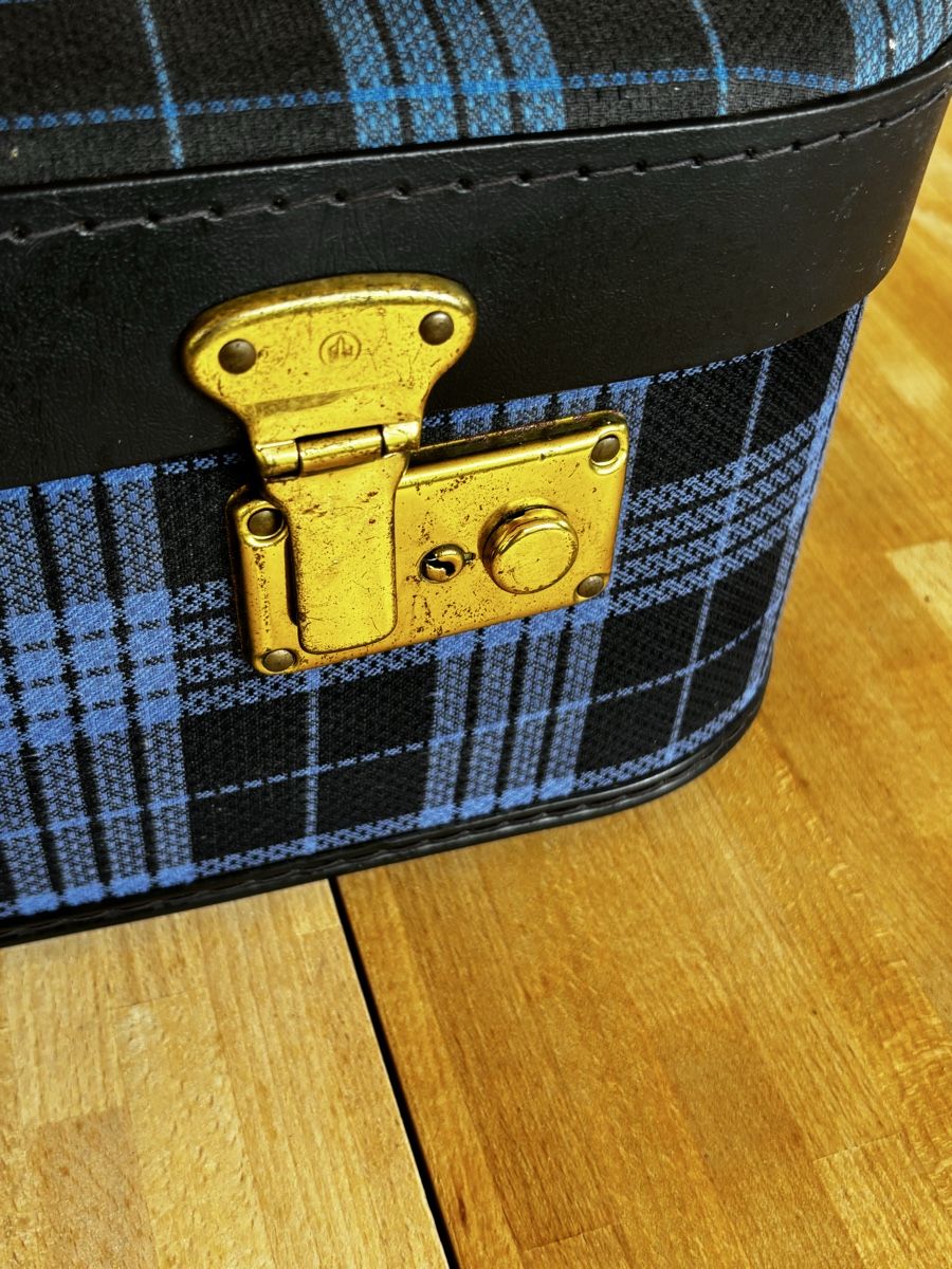 Valigie: Retro-Koffer aus Tartanstoff – Usato da Zäziwil venduto da kbr_jd95 1