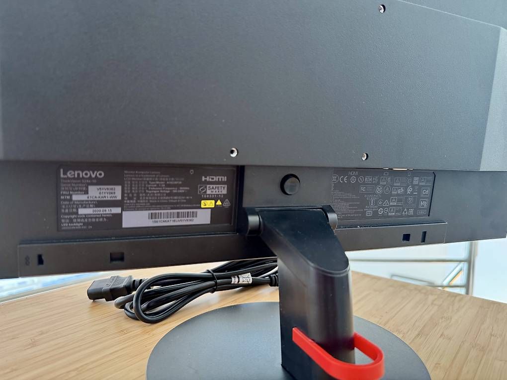 Lenovo Ecrans: Lenovo ThinkVision s24e-10 – D'occasion à Basel par Alena_ 1