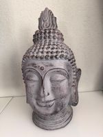 Buddha Kopf Dekofigur grau im gebrauchten Zustand