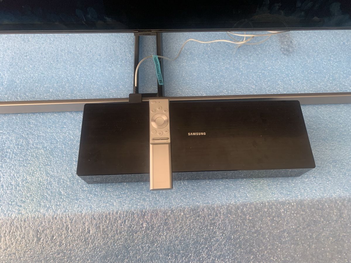 Samsung Appareils TV: Samsung 65 pouces – Défectueux à Fribourg par Omerkaya 1