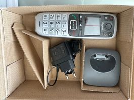 Fast Neues Gigaset E560HX Funktelefon DECT Telefon neue Akku