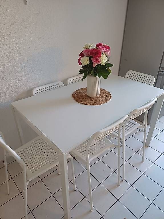 Ikea Cucine complete: Küchen Tisch Set mit Stühlen – Usato da Reinach BL venduto da kor_s6mj 2