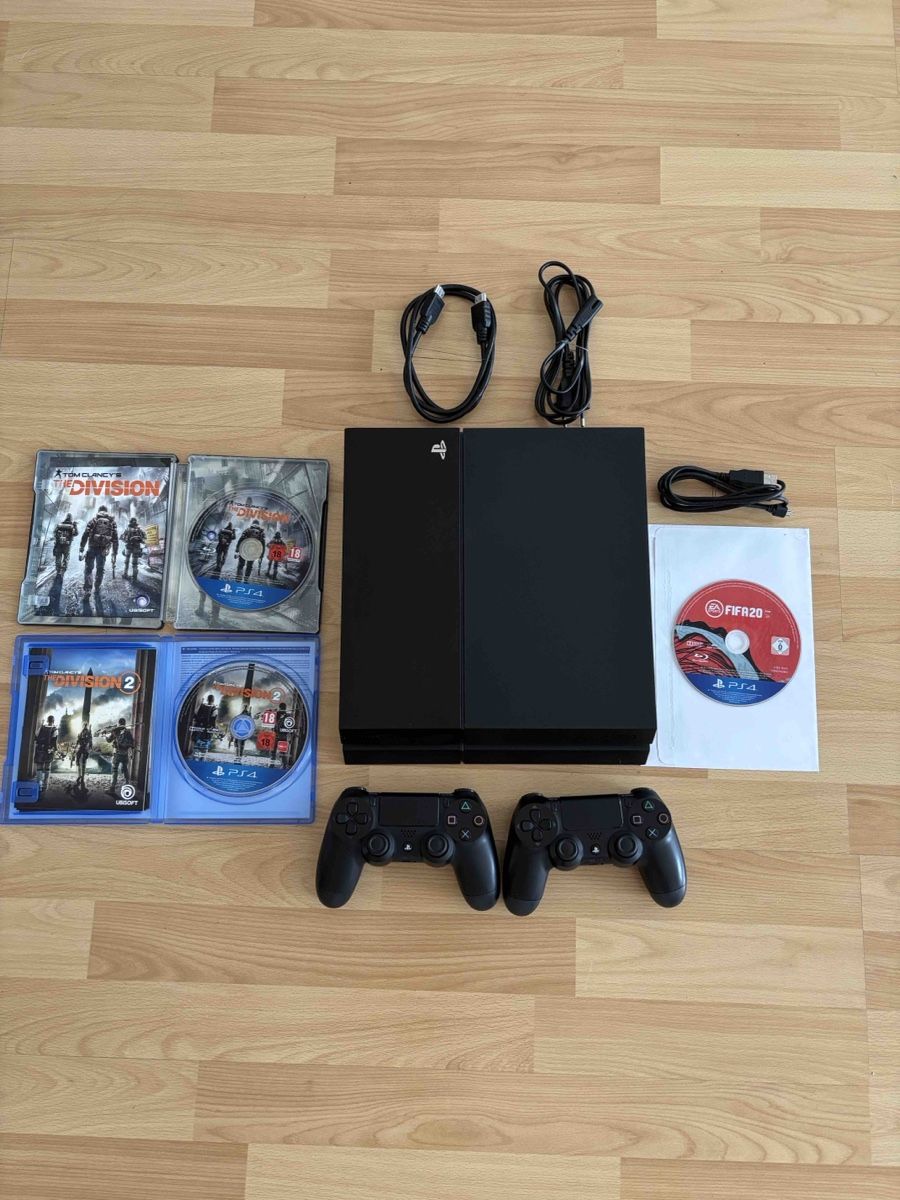 Sony Console: PS4 - Firmware 12.00 - PlayStation 4 - 500 GB + 2 Controller – Usato da Burgdorf venduto da iur_6898 1