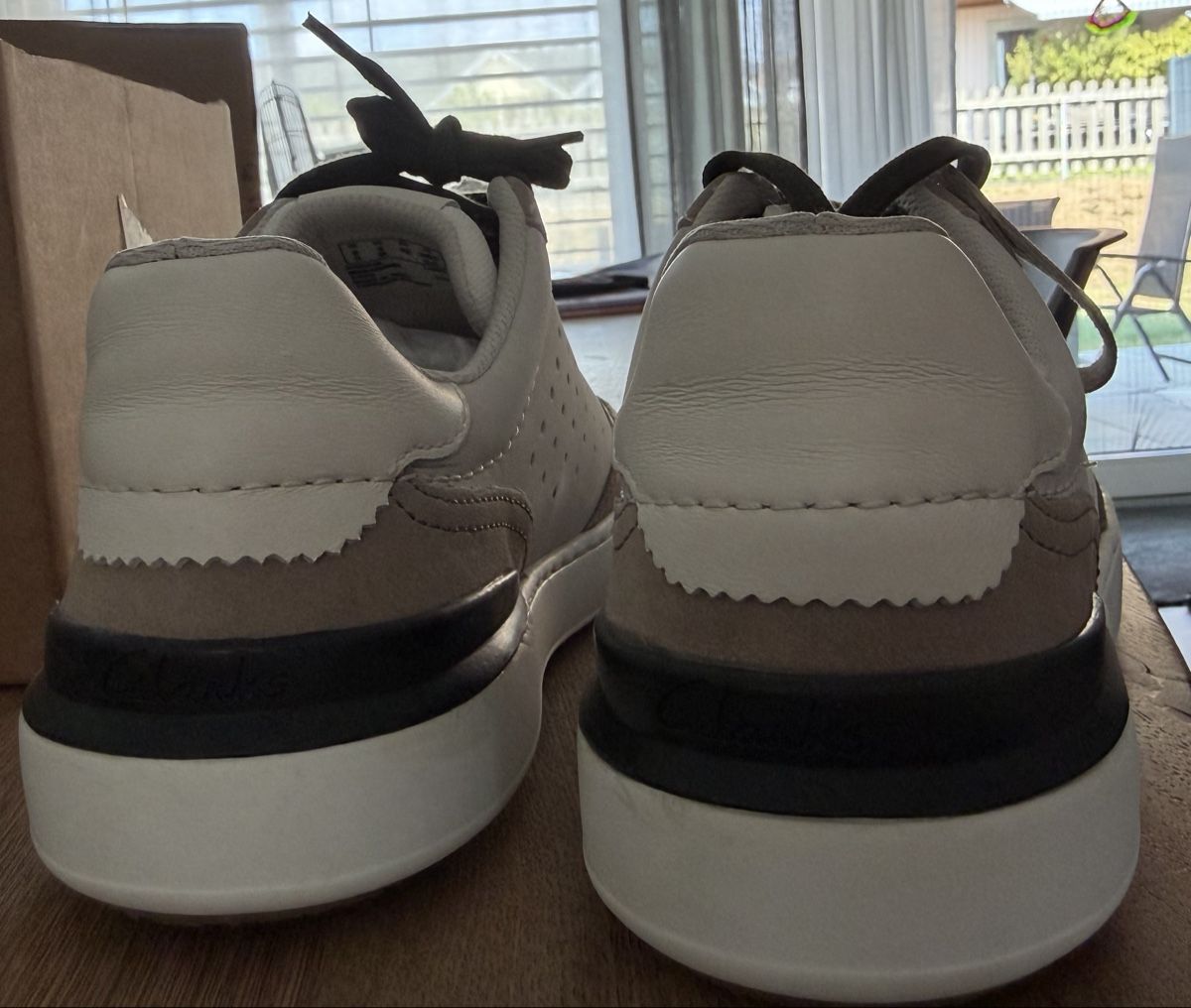 Clarks Scarpe da uomo: Clarks COURT LITE TOR – Nuovo (secondo la descrizione) da Villaz-St-Pierre venduto da pepe86