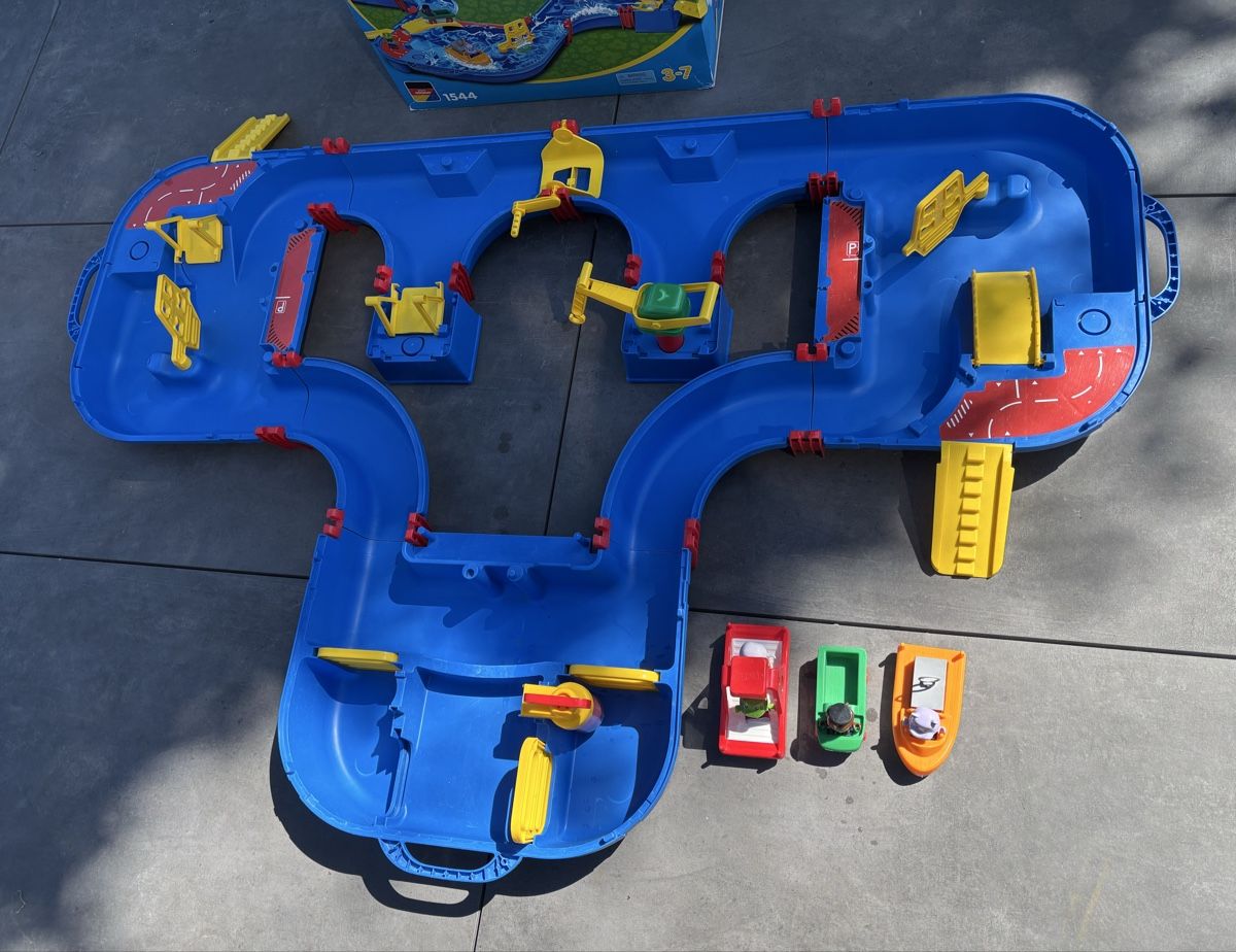 Aquaplay Spielzeuge: Aqua Play 1544 MegaLockBox – Gebraucht aus Stein AG von MOENA_3 1