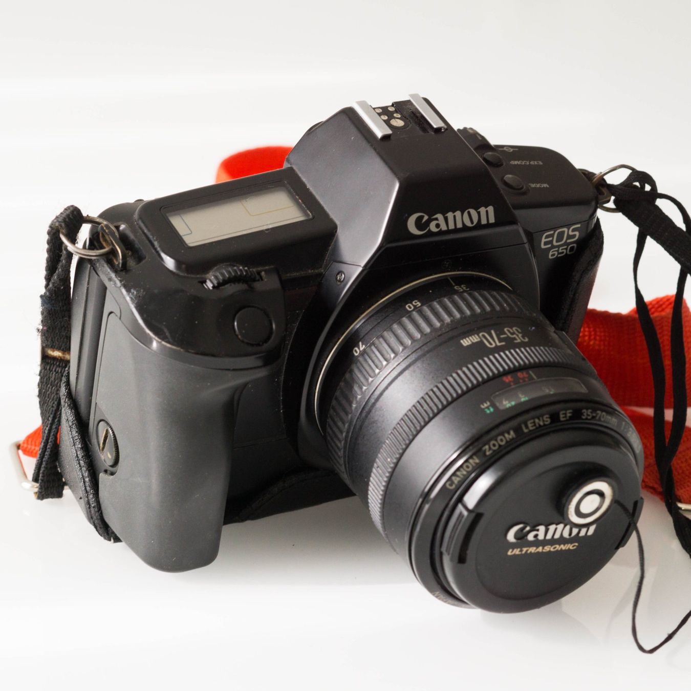 Canon Fotocamera: Canon EOS 650 - 35mm Kleinbild-Spiegelreflexkamera mit LENS – Usato da Thörishaus venduto da vintagger 2