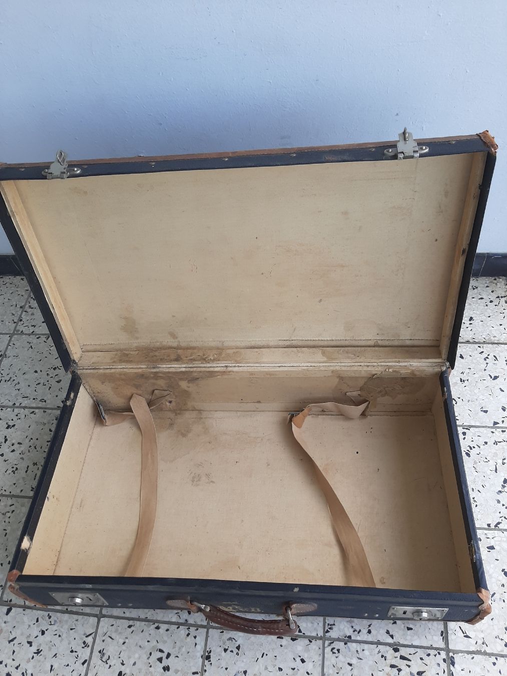 Reisekoffer: Antiker Koffer 75 cm – Gebraucht aus Aarwangen von jaelli01 3