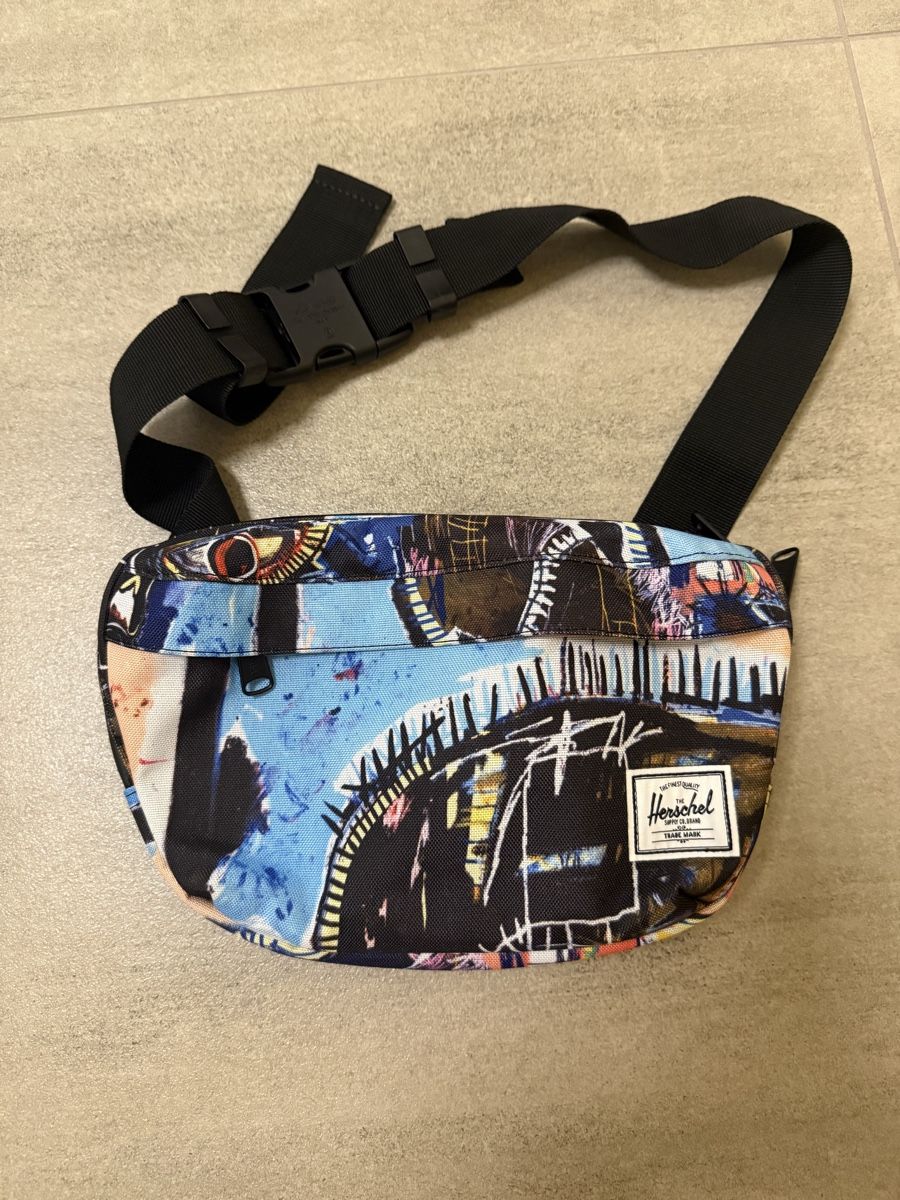 Herschel Borse: Borsello Herschel x Basquiat – Usato da Lugano venduto da sheshe26