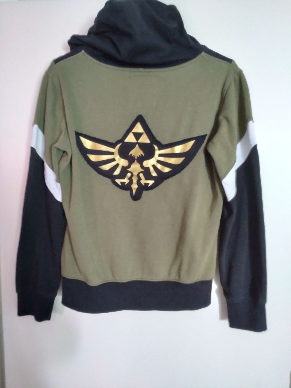 Giacche: Zelda Sweat Jacke – Usato da Brügg BE venduto da Meui_Zouberding 1