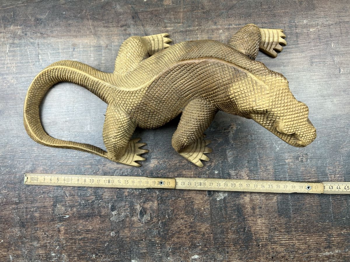 Statuette: Holz Komodowaran schöner Waran – Usato da Hallau venduto da R.R.91 1