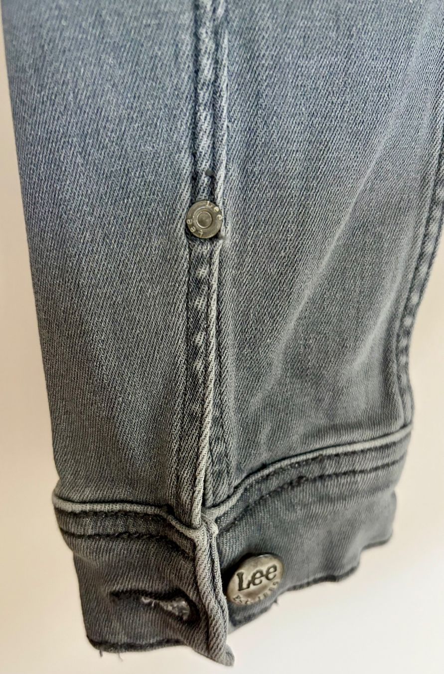 Lee Jacken: Jeansjacke von Lee in Grau, Gr. M – Gebraucht aus Zürich von Maria2021 4
