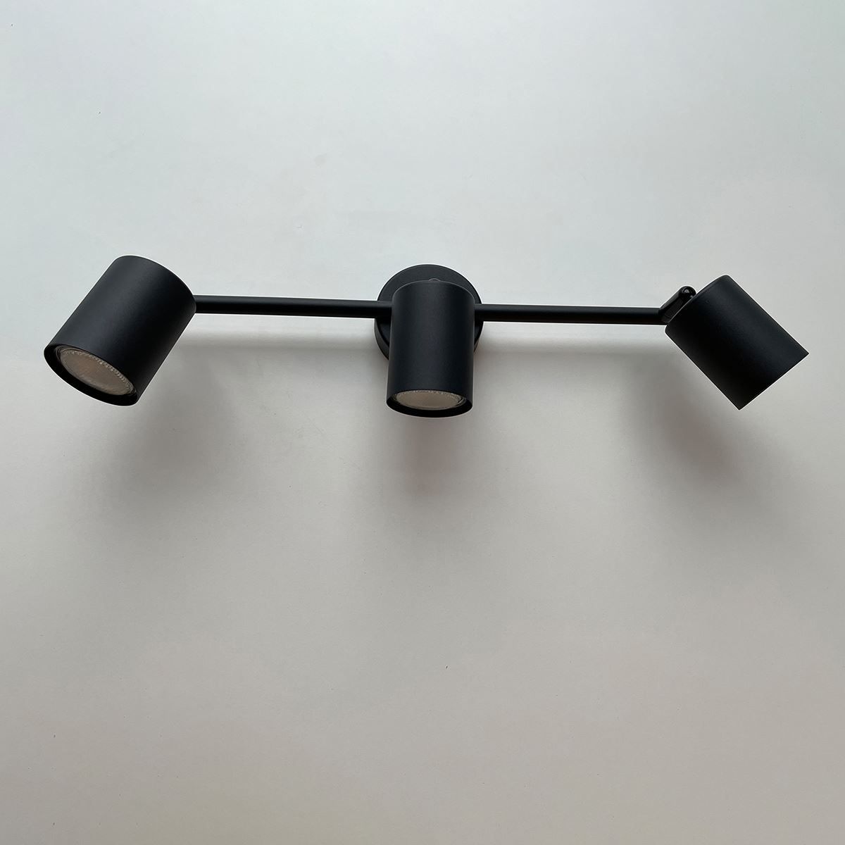 Lampade: LED Deckenleuchte, Schwarz, 3 Spots – Nuovo (secondo la descrizione) da Kreuzlingen venduto da Smart-Light 2