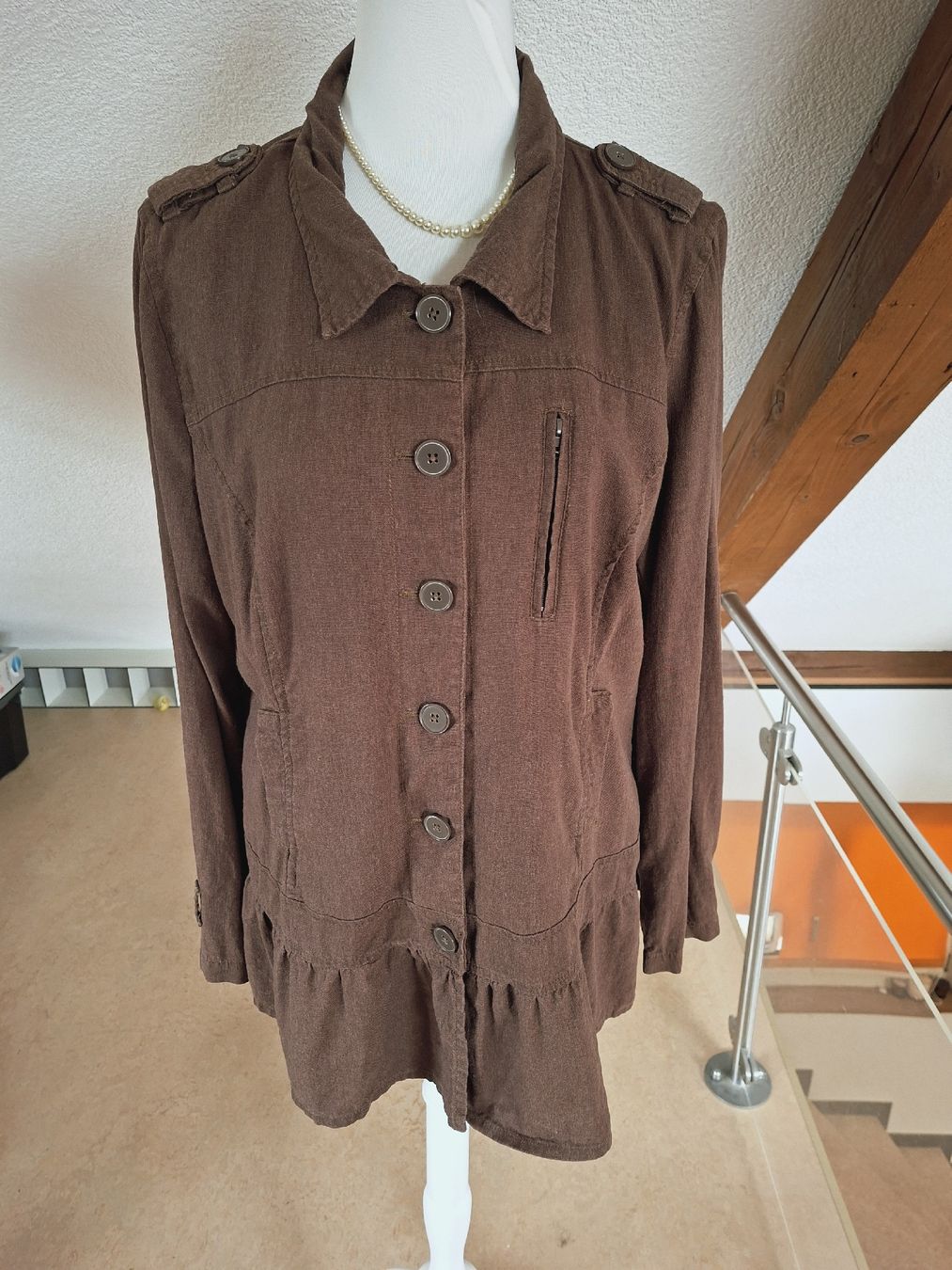 Camicette: Chicorée Leinen Bluse, Gr. XL, braun, vintage – Usato da Klingnau venduto da vollmond36