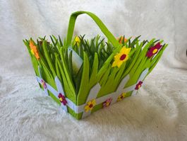 Süesses Osterkörbli aus Filz, Handarbeit, wie neu!