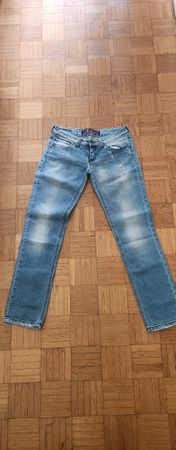 Jeans, usati poco, taglia 28/32 - come nuovi!