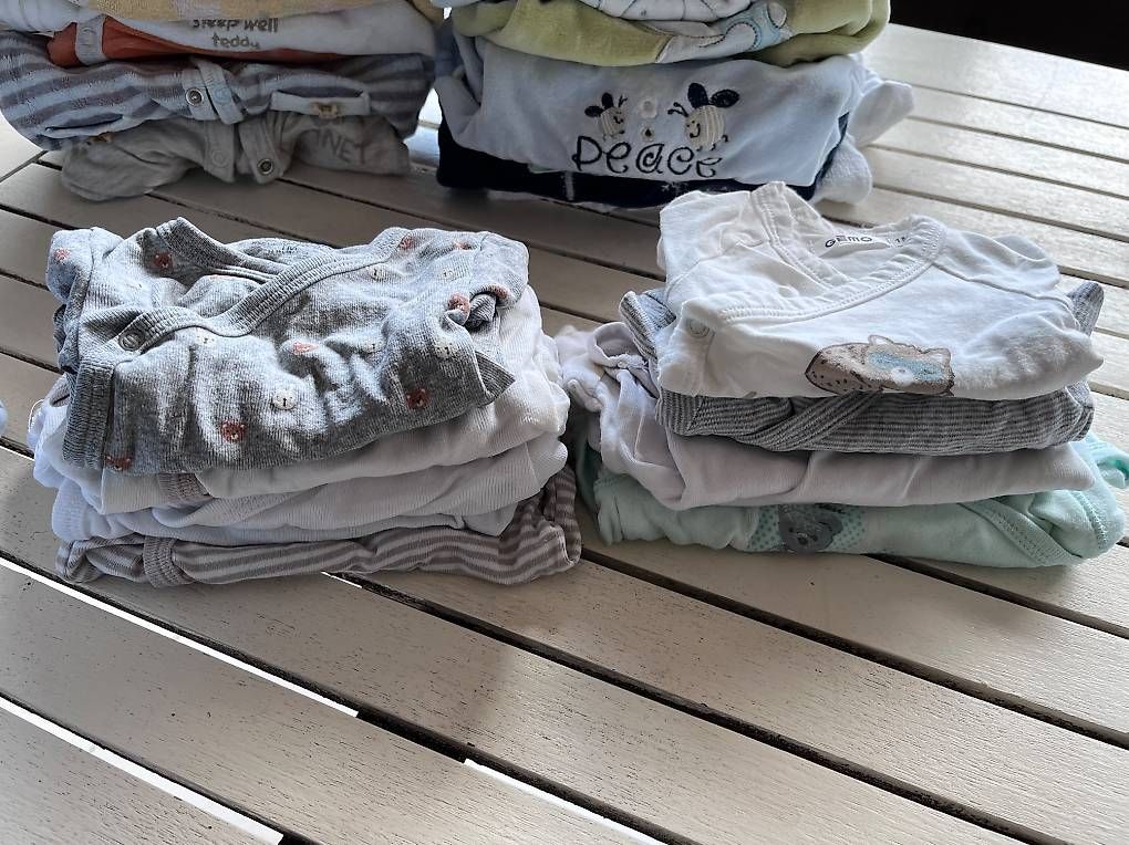 Lotti & Set di vestiti: Lot vêtements naissance/1 mois garçon – Usato da Cossonay-Ville venduto da cas_wq6f 1