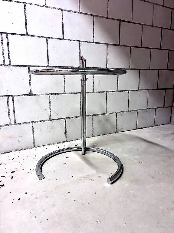 Tavoli: Glastisch Adjustable Table E1207 Eileen Gray Replica – Usato da Liebefeld venduto da chr_z6nv 1
