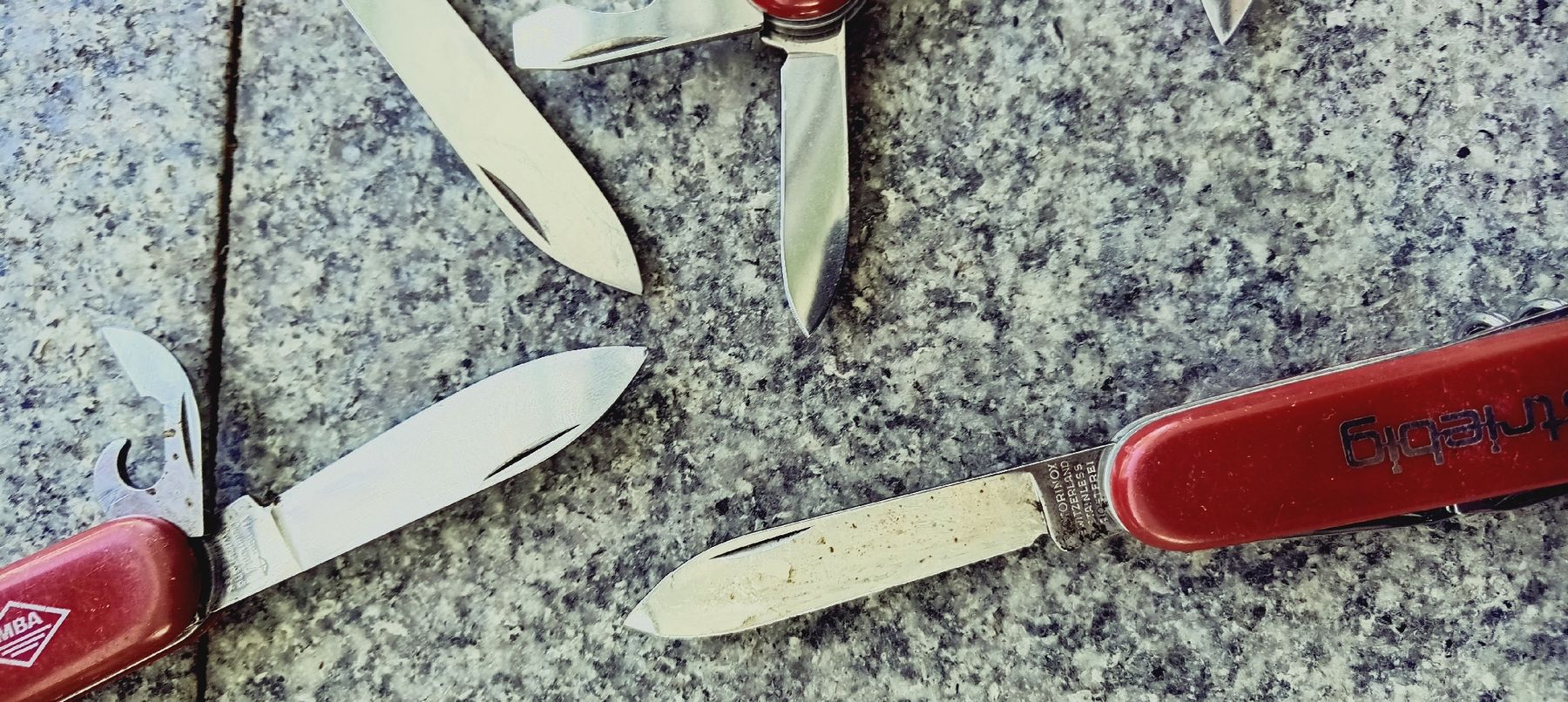 Victorinox Taschenmesser: 5 Sackmesser "DEFEKT" – Defekt aus Emmen von Mocck 2