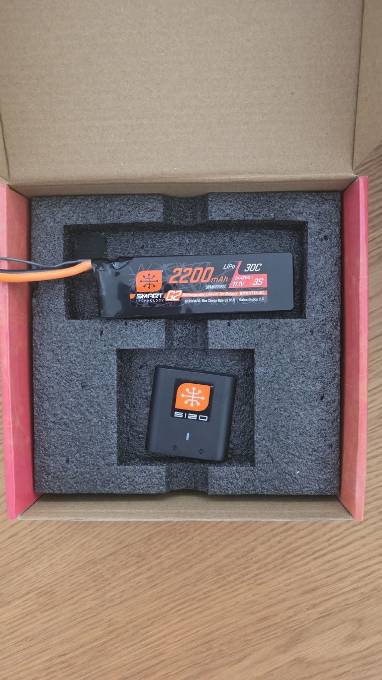 Spektrum Batterie, Caricabatterie & Alimentatori: Spektrum Smart G2 Powerstage 3S Battery  Charger Bundle – Nuovo (secondo la descrizione) da Worben venduto da ivi_ 1