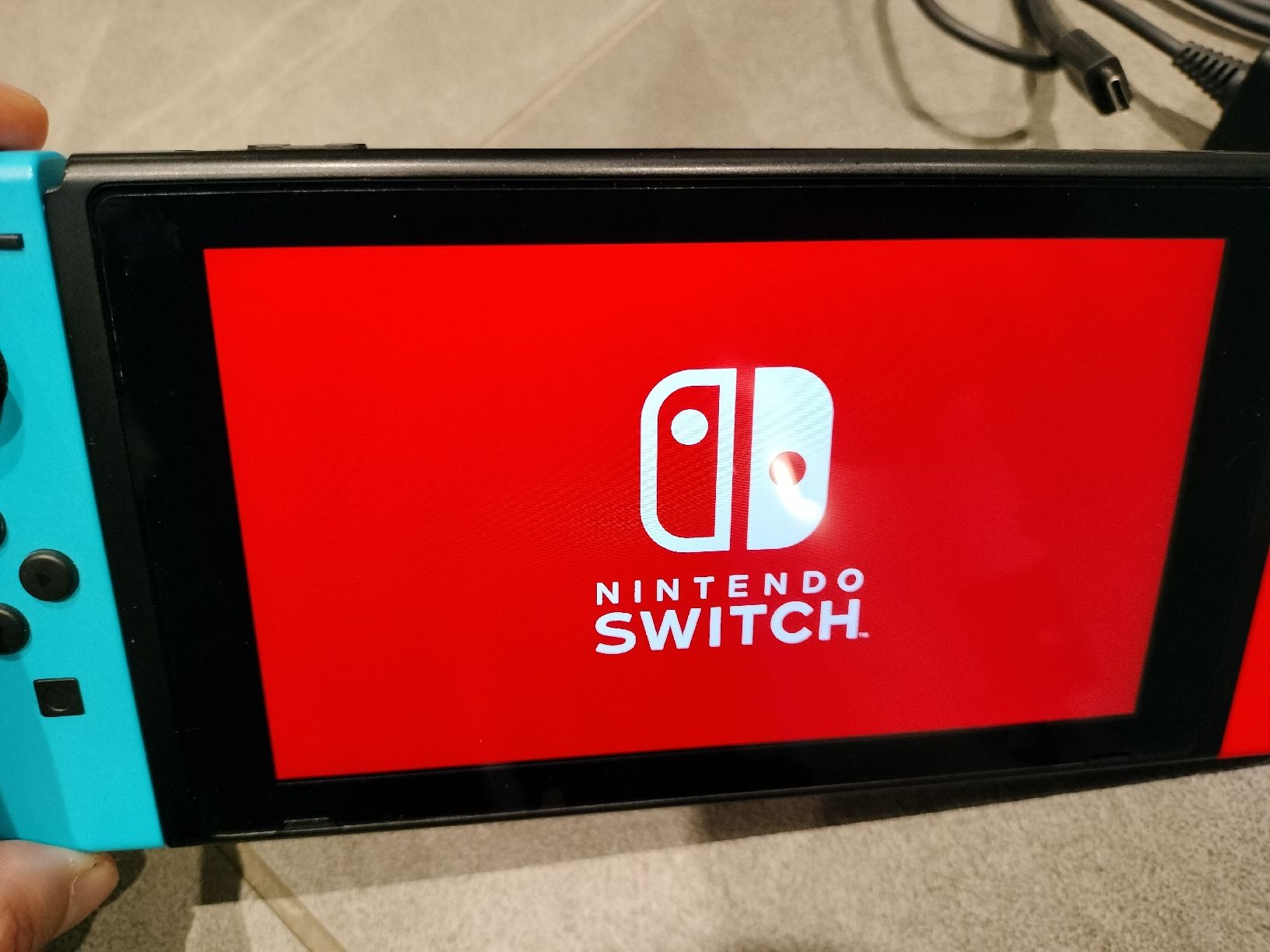 Nintendo Console: Nitendo Switch inkl. Station und Kabel – Usato da Neftenbach venduto da TheKringel 1