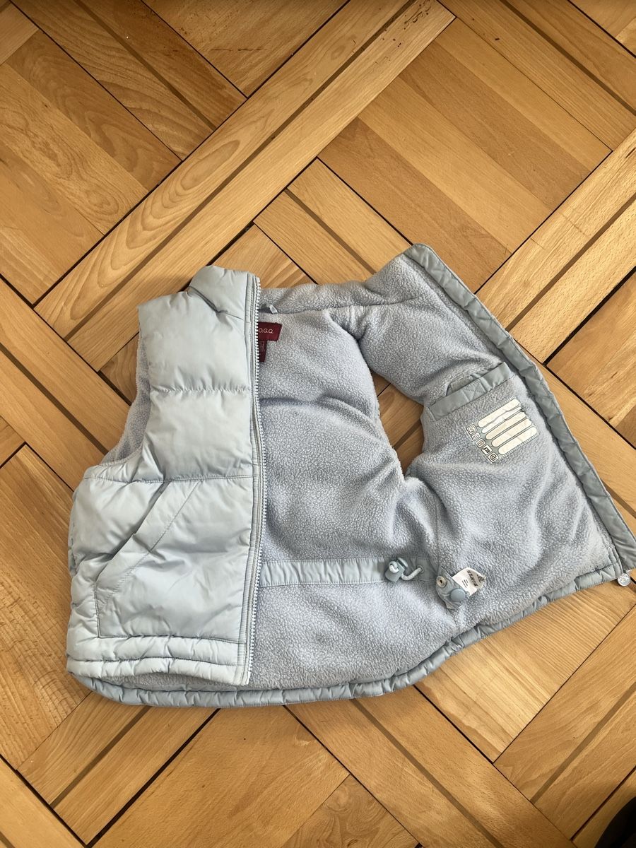 H&M Sonstige Jungenkleidung: Gefüttertes Gilet – Gebraucht aus Luzern von cezaire