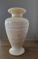Vintage Alabastervase – Creme-Beige, wunderschöne Naturstein