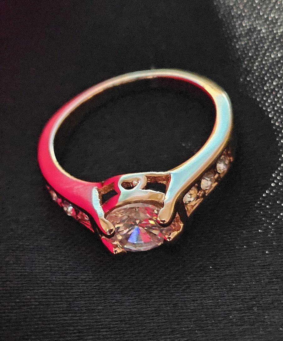 Anelli: Vergoldeter Ring mit weissem Zirkonia Gr. 8 – Nuovo (secondo la descrizione) da Grenchen venduto da dar_6d52 4