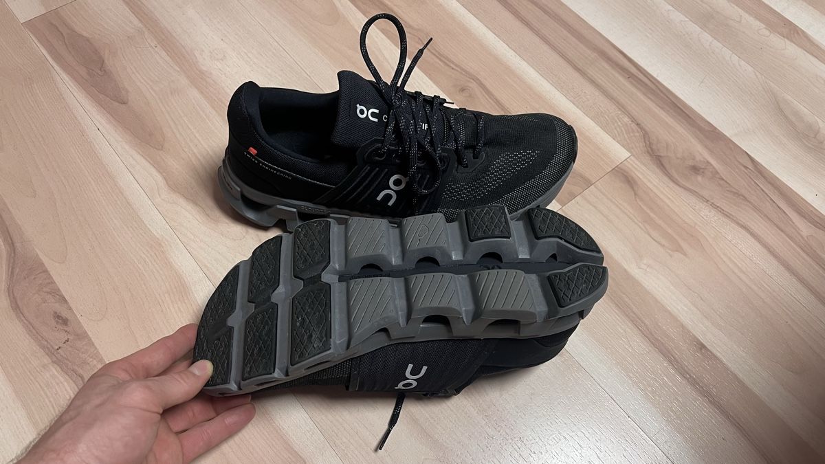 Scarpe da uomo: On Cloudswift 4 AD Sneakers - Gr. 45 - NEU! – Nuovo (secondo la descrizione) da Emmenbrücke venduto da fab_2kmt 1