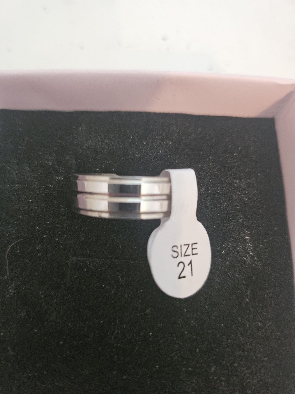 Anelli: bague 1 ligne taille 21 – Nuovo (secondo la descrizione) da Senèdes venduto da hen_fw8b