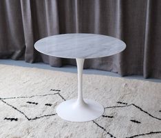 Tulpentisch Carrara Marmor / Eero Saarinen style