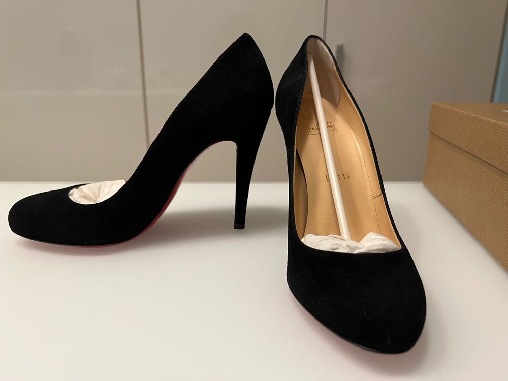 Louboutin high sales heels schwarz