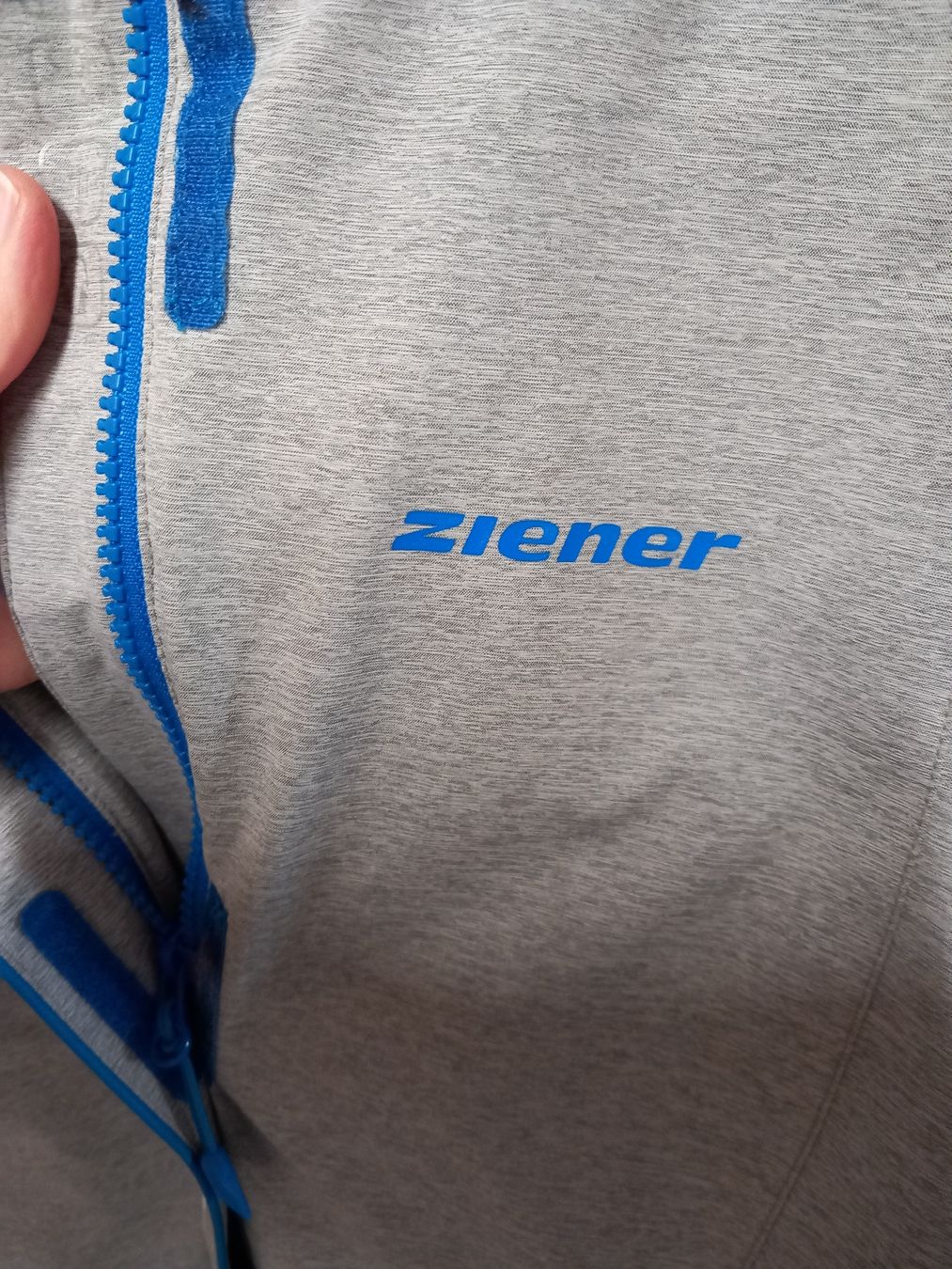 Ziener Giacche: Ziener Skijacke hellgrau Gr. 38 – Usato da Merligen venduto da muss_haben 2
