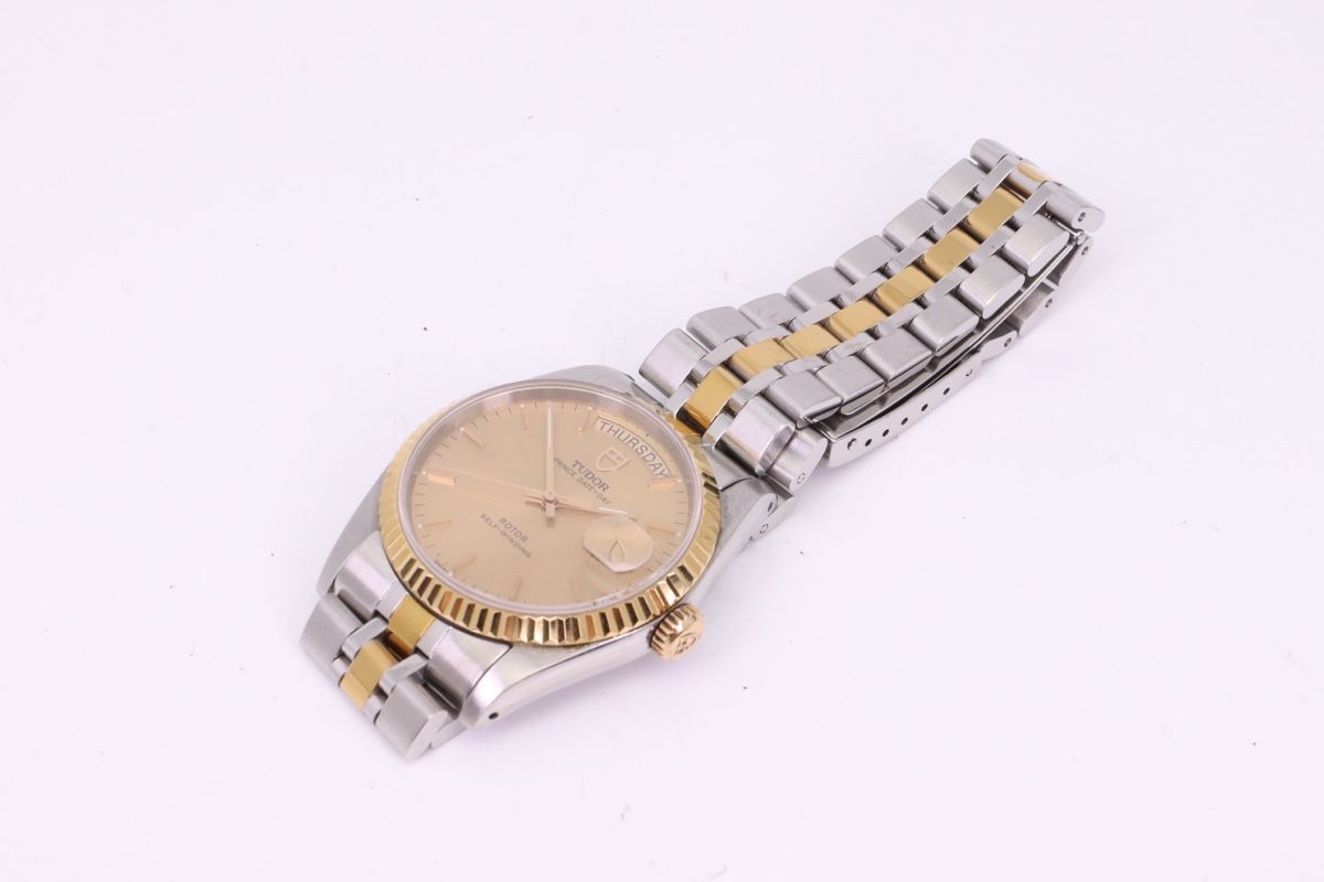 Tudor Orologi: Tudor Day-Date quadrante champagne  – Nuovo (secondo la descrizione) da Le Sentier venduto da Emmeri_00MontresEco 4
