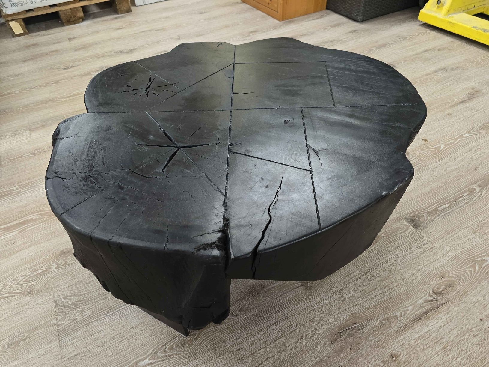 Tavoli: Designer Couchtisch Unikat aus Holz – Usato da Tuggen venduto da Zweitechanceboutique